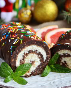 Кокосово-шоколадный рулет