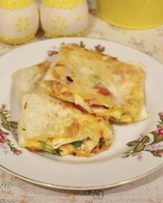 Лаваш с начинкой, жаренный на сковороде