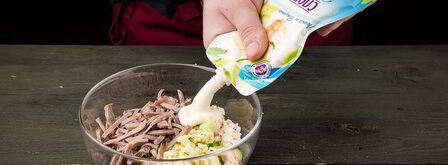 закуска в лаваше из крабовых палочек. Шаг 5