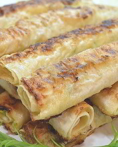 Жареный лаваш с сырной начинкой