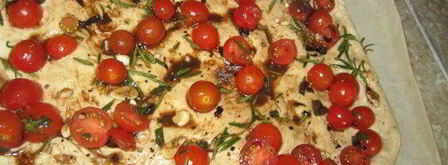 фокачча с бальзамическими помидорами. Шаг 15