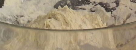 фокачча с черешней. Шаг 4