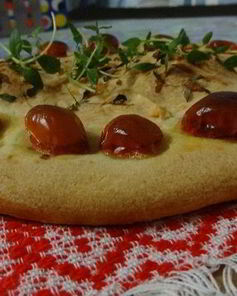 Фокачча с пармезаном и пряными травами