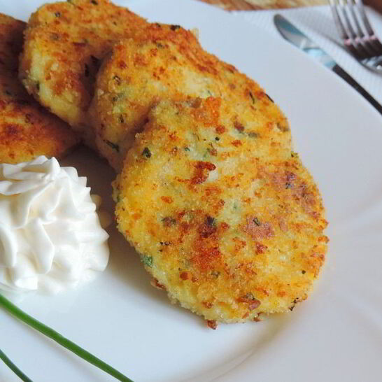 Рецепт картофельно-творожных лепешки с зеленью