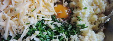 картофельно-творожные лепешки с зеленью. Шаг 3