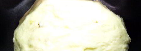 лепешки с луком на оливковом масле. Шаг 3