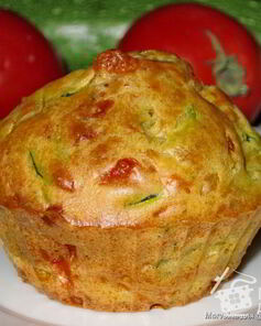 Маффины с кабачками, помидорами и сыром