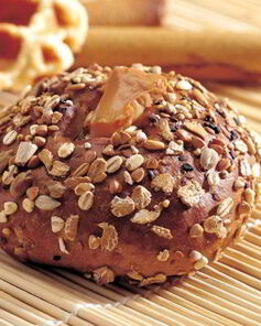 Маффины со щавелем и кедровыми орешками