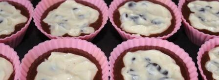 шоколадные маффины с крем сыром. Шаг 5