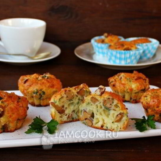 Рецепт закусочных маффинов с лисичками