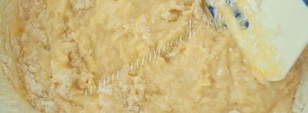 манник с яблоками на кефире. Шаг 7