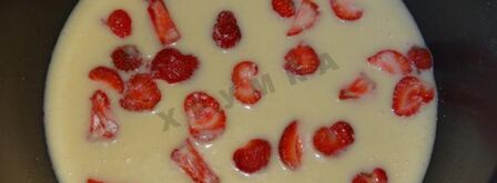 манник в мультиварке на молоке с ягодами. Шаг 5