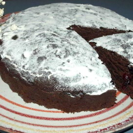 Рецепт постного шоколадного манника с вяленой клюквой