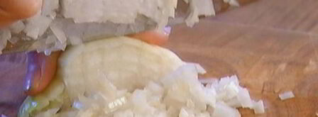 морковные оладьи на хрустящих крекерах с йогуртовым соусом. Шаг 4