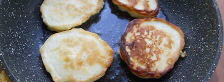 оладьи на сметане с яблоками. Шаг 6