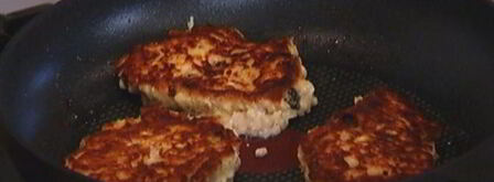 овсяные оладушки на кефире с изюмом и корицей. Шаг 6