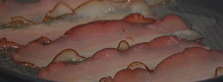 сырные оладьи с беконом и помидорами. Шаг 10