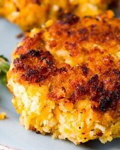 Тыквенные оладьи с луком и чесноком