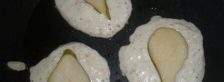 яблочные оладьи с грушевым припеком. Шаг 8