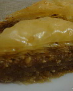 Пахлава с медом и лимонным соком