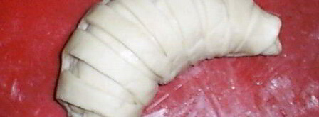 ложное слоеное тесто и рогалики с яблоками из него. Шаг 9