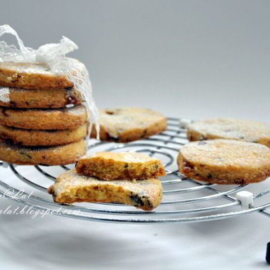 Рецепт печенья без яиц с шоколадом, ирисками и апельсиновой цедрой