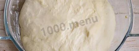 рогалики на кефире и дрожжах с повидлом. Шаг 5