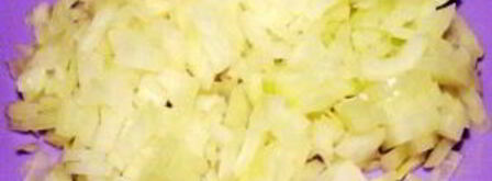 пирог с сайрой из слоеного теста. Шаг 3