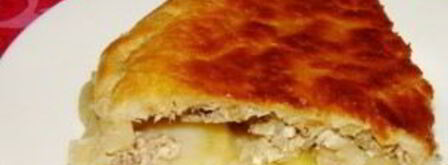 пирог с сайрой из слоеного теста. Шаг 8