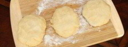 пирог с вишней из дрожжевого теста. Шаг 4