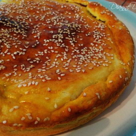 Рецепт пирога с зеленым луком и яйцами на сметанном тесте