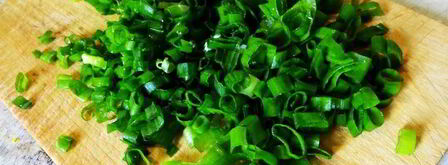 пирог с зеленым луком и яйцами на сметанном тесте. Шаг 6