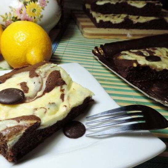 Рецепт шоколадного пирога с творогом мраморный