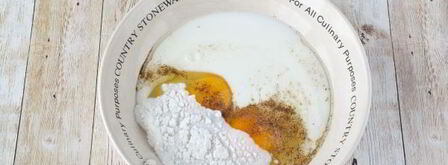 ленивые пирожки с яйцом и зеленым луком. Шаг 7