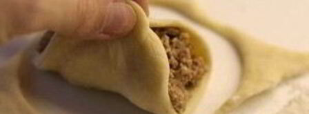 пирожки с фаршем на сковороде. Шаг 4