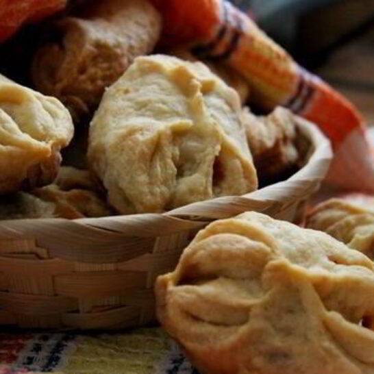 Рецепт пирожков с колбасой