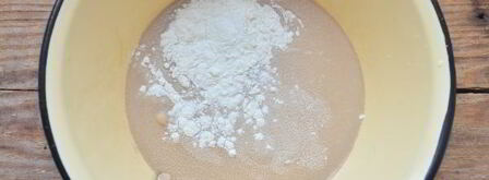 пирожки с луком и яйцом на кефире. Шаг 4