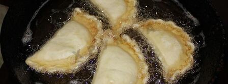 пирожки с мясом жареные посикунчики. Шаг 11