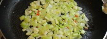 пирожки с сюрпризом. Шаг 3