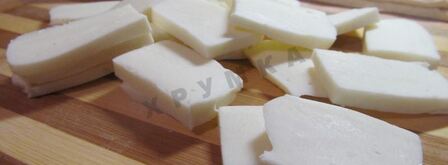 пирожки слоеные конвертики с сыром и ветчиной. Шаг 3