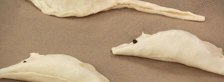 слоеные пирожки с мясом и капустой. Шаг 3