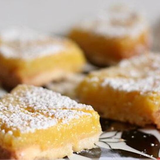 Рецепт лимонных пирожных с кедровым орехом