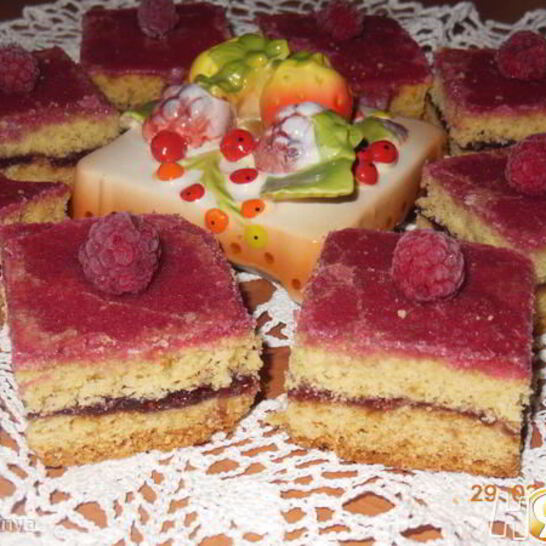 Рецепт песочного пирожного малинка