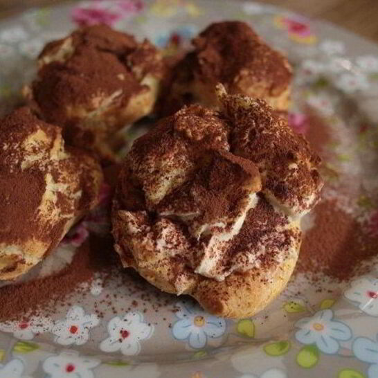 Рецепт пирожных шу с миндальными хлопьями