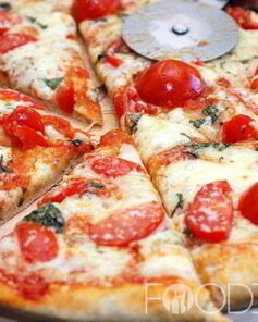 Пицца из готового теста