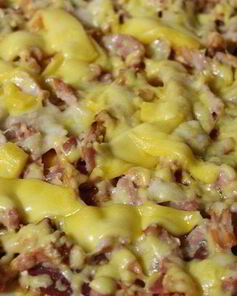 Пицца с копченостями