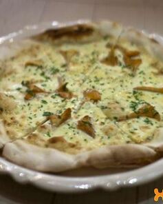 Пицца с лисичками