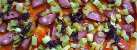 сытная пицца с яично-сметанной заливкой. Шаг 9