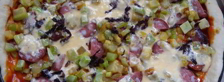 сытная пицца с яично-сметанной заливкой. Шаг 10