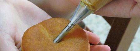 пончики суфганиет — традиционная еврейская выпечка на хануку. Шаг 12